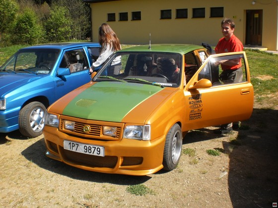 img00100.jpg